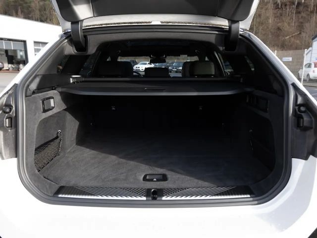 BMW 520 520d M-Sport Touring