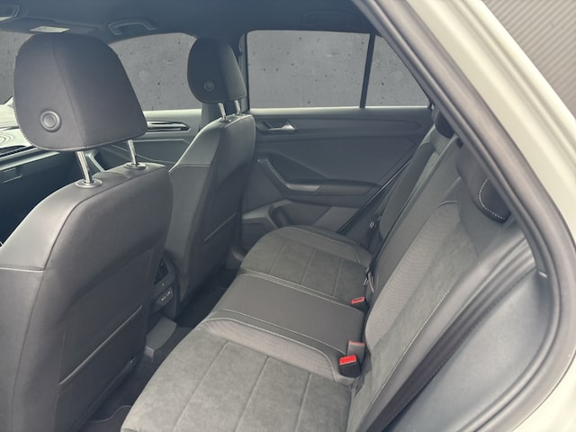 Volkswagen T-Roc T-Roc1.5 DSG R-Line LED Navi AHK Kamera