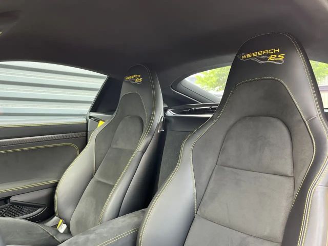 Porsche Cayman 718 Coupé RS