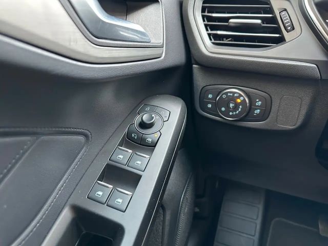 Ford Focus Titanium Wagon