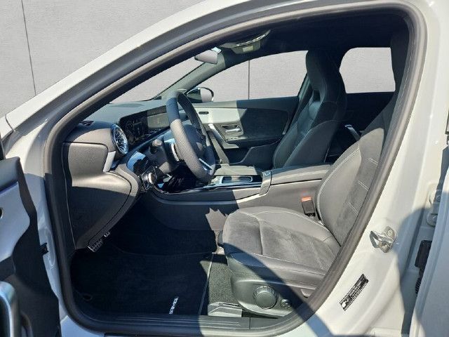 Mercedes-Benz A 180 A 180 d