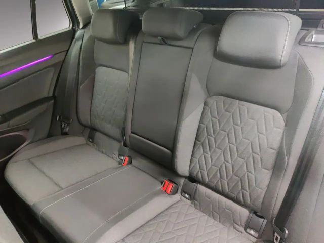 Volkswagen Golf 1.5 TSI Life Variant