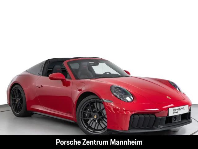 Porsche 992 4 Coupé GTS Targa