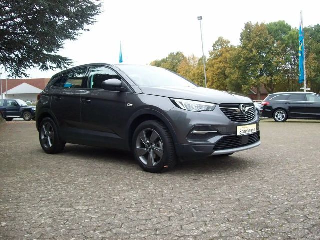 Opel Grandland X 1.2 T LED 360* SHZ LHZ Navi AHK