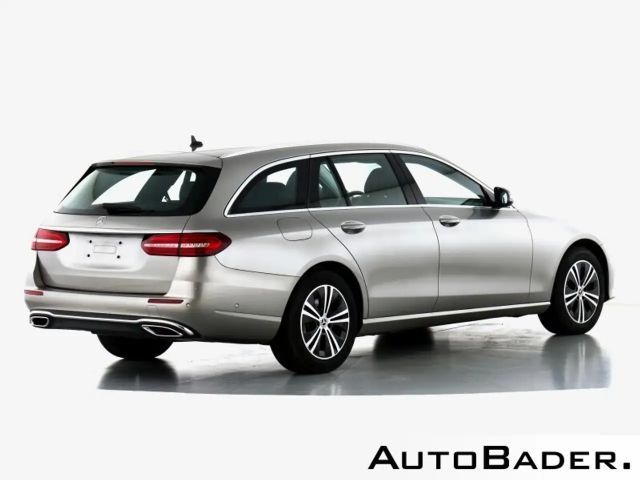 Mercedes-Benz E 220 AVANTGARDE E 220 d Estate
