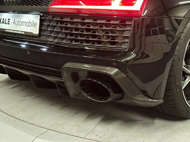 Audi R8 Performance Quattro Spyder V10