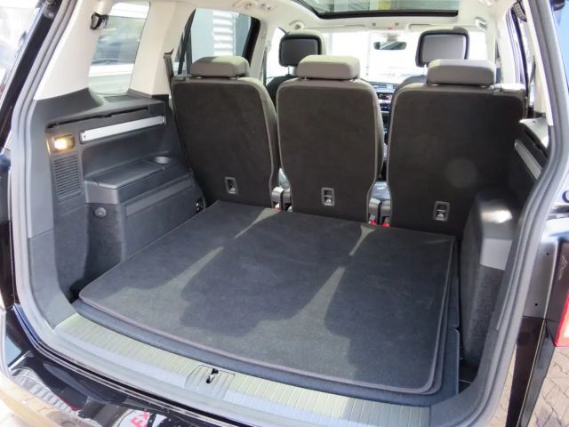 Volkswagen Touran 1.5 TSI DSG Highline