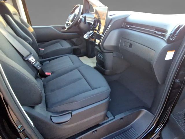 Hyundai Staria Trend