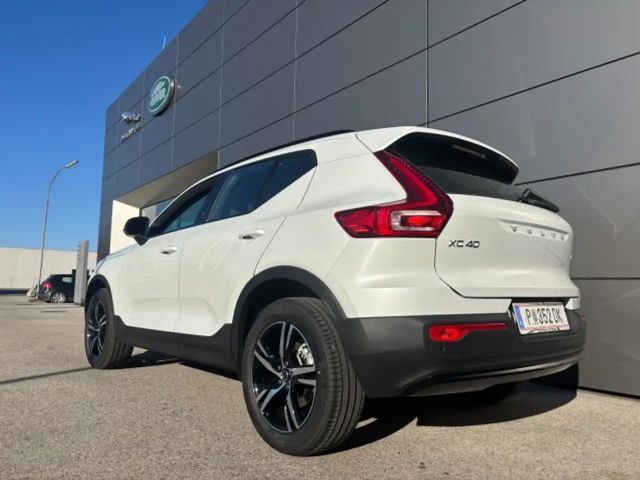 Volvo XC40 Dark Plus