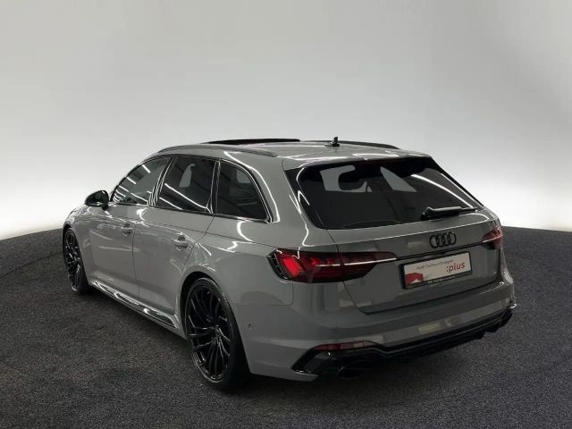 Audi RS4 tiptr. NAVI 360°K PANO HUD MATRIX VIR