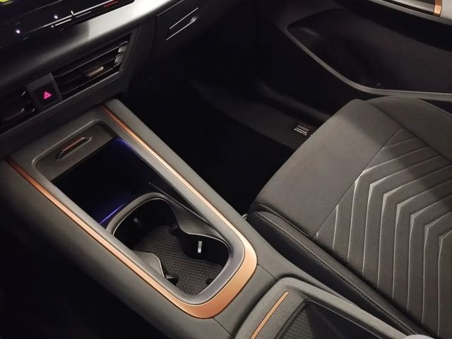 Cupra Born 62kWh...Navi/RFK/LED mit Wärmepumpe