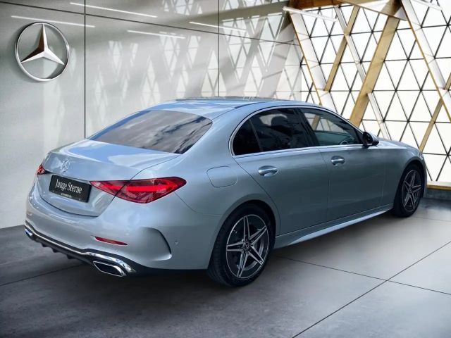 Mercedes-Benz C 200 AMG Line Sedan