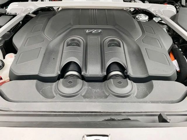 Bentley Flying Spur Hybrid V8