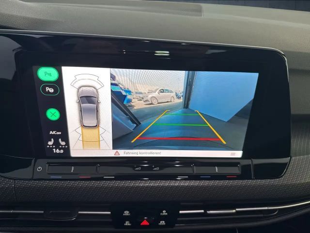 Volkswagen Golf DSG R-Line