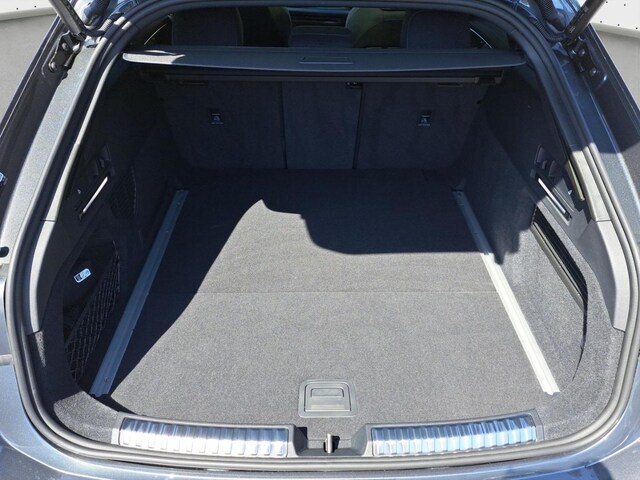 Audi A6 Avant Quattro S-Tronic