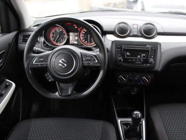 Suzuki Swift Clear DualJet Hybrid