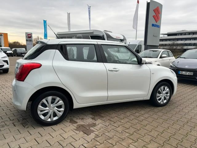 Suzuki Swift Club Hybrid