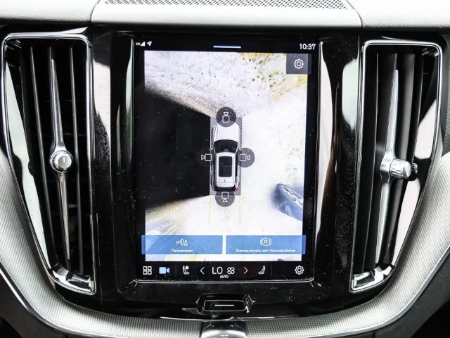 Volvo XC60 AWD Dark Plus