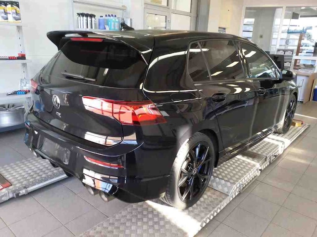 Volkswagen Golf R-Performance- Akrapovic /Black/Matrix