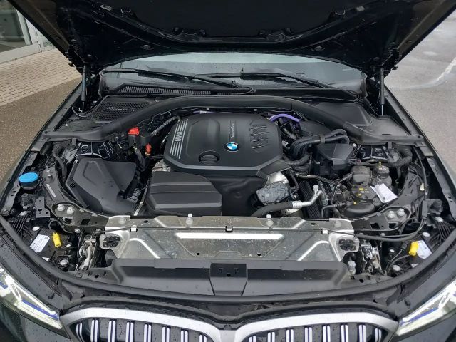 BMW 320 320d M-Sport Touring