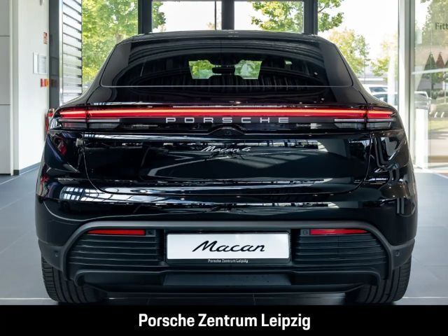 Porsche Macan 4