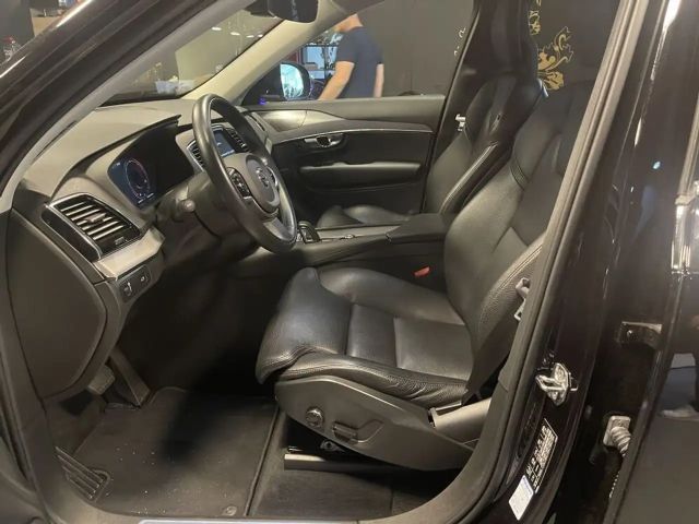 Volvo XC90 AWD Momentum