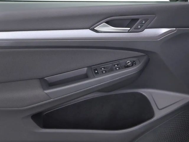 Volkswagen Golf 1.5 eTSI DSG Golf VIII