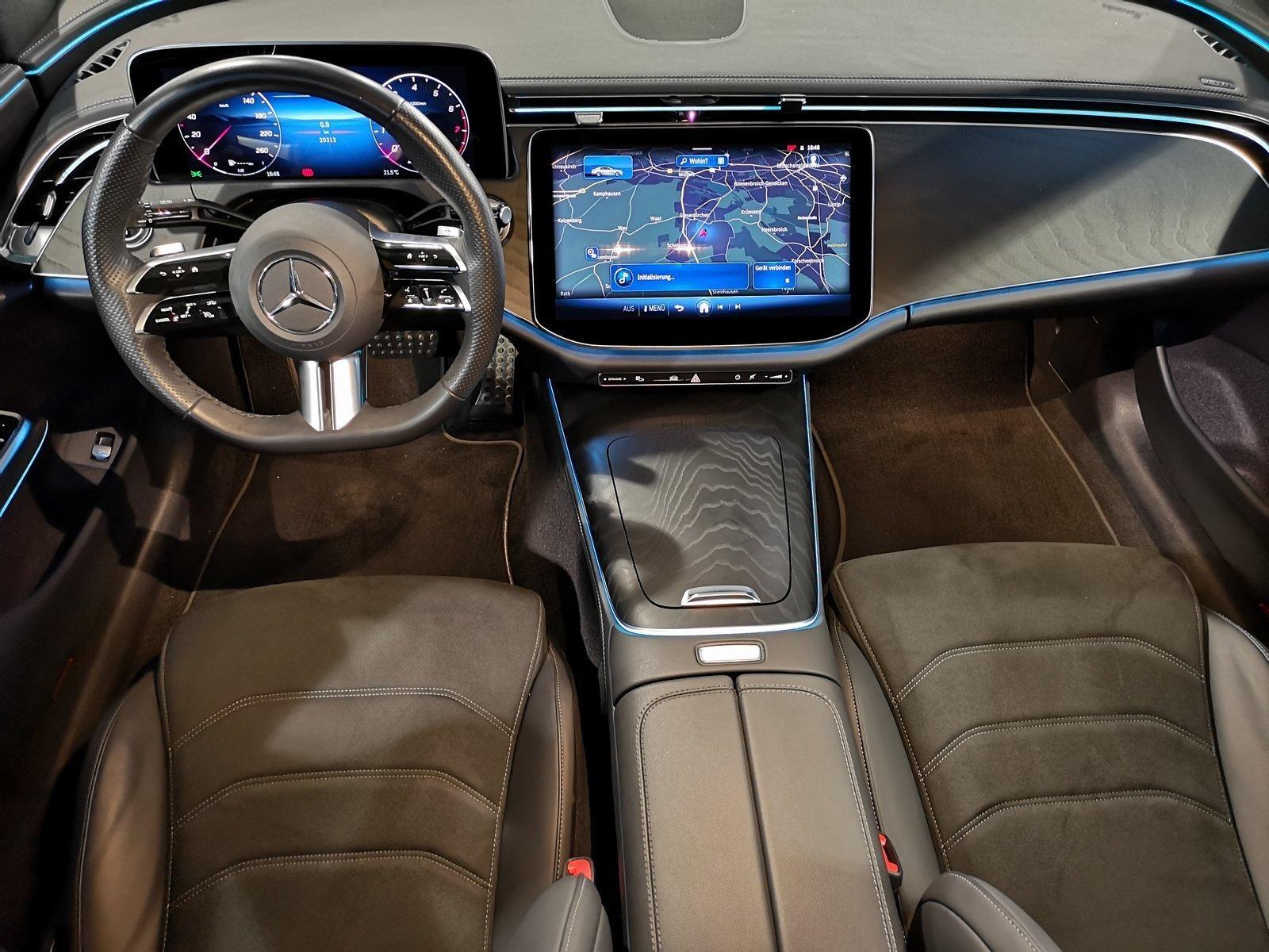 Mercedes-Benz E 200 AMG Line Sedan