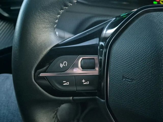 Peugeot E-2008 Active Pack