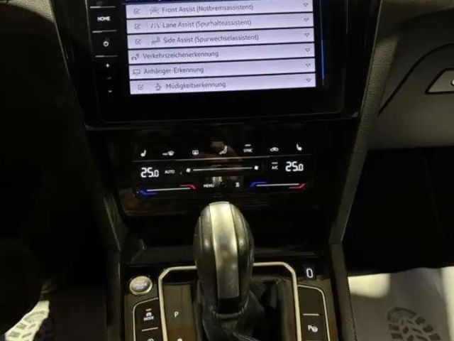 Volkswagen Passat Elegance Elegance