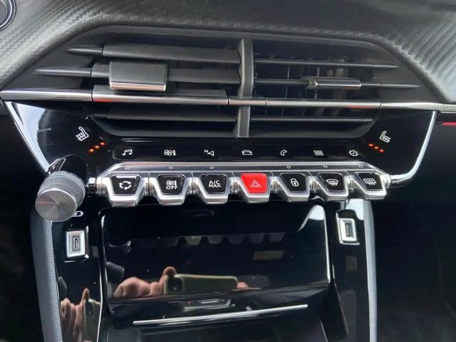 Peugeot 208 EAT8 GT-Line PureTech
