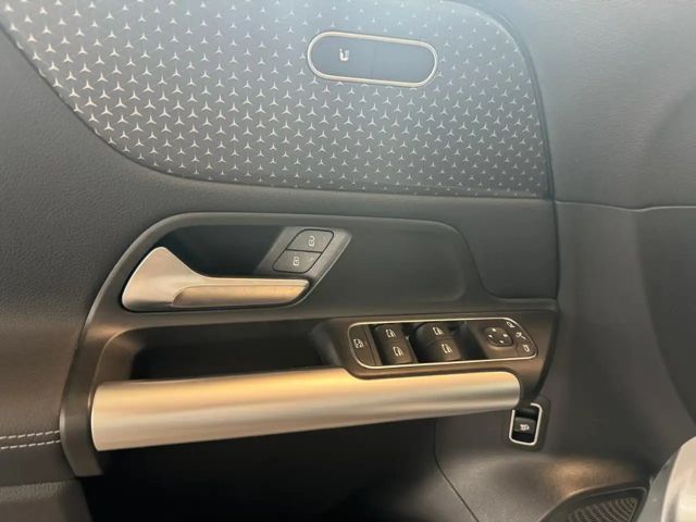 Mercedes-Benz GLA 180 GLA 180 d Progressive