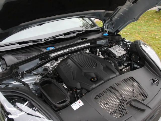 Porsche Macan LUFT*PANO*BOSE*14 Wege*20 Zoll*Vollleder!