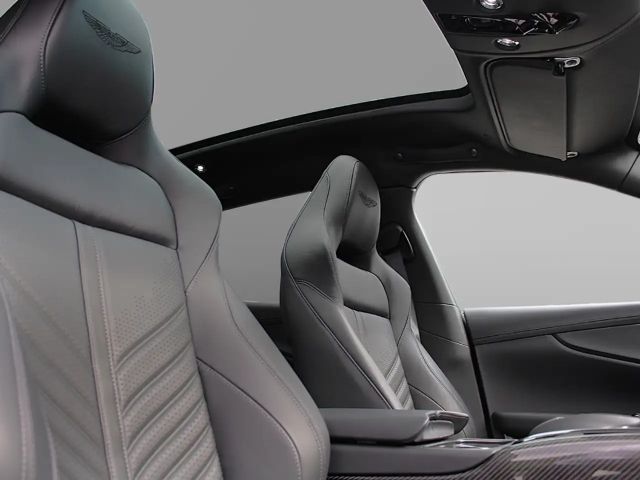 Aston Martin DBX 707 Storm Purple Onyx Black