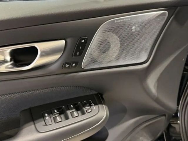 Volvo S60 AWD Dark Recharge Ultimate