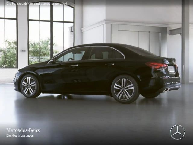 Mercedes-Benz A 180 A 180 d Progressive