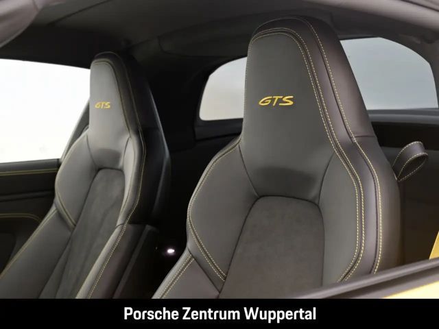 Porsche 992 4 Coupé GTS Targa