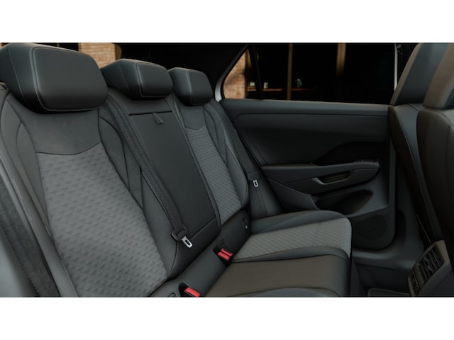 Volkswagen T-Roc 1.5 eTSI DSG R-Line