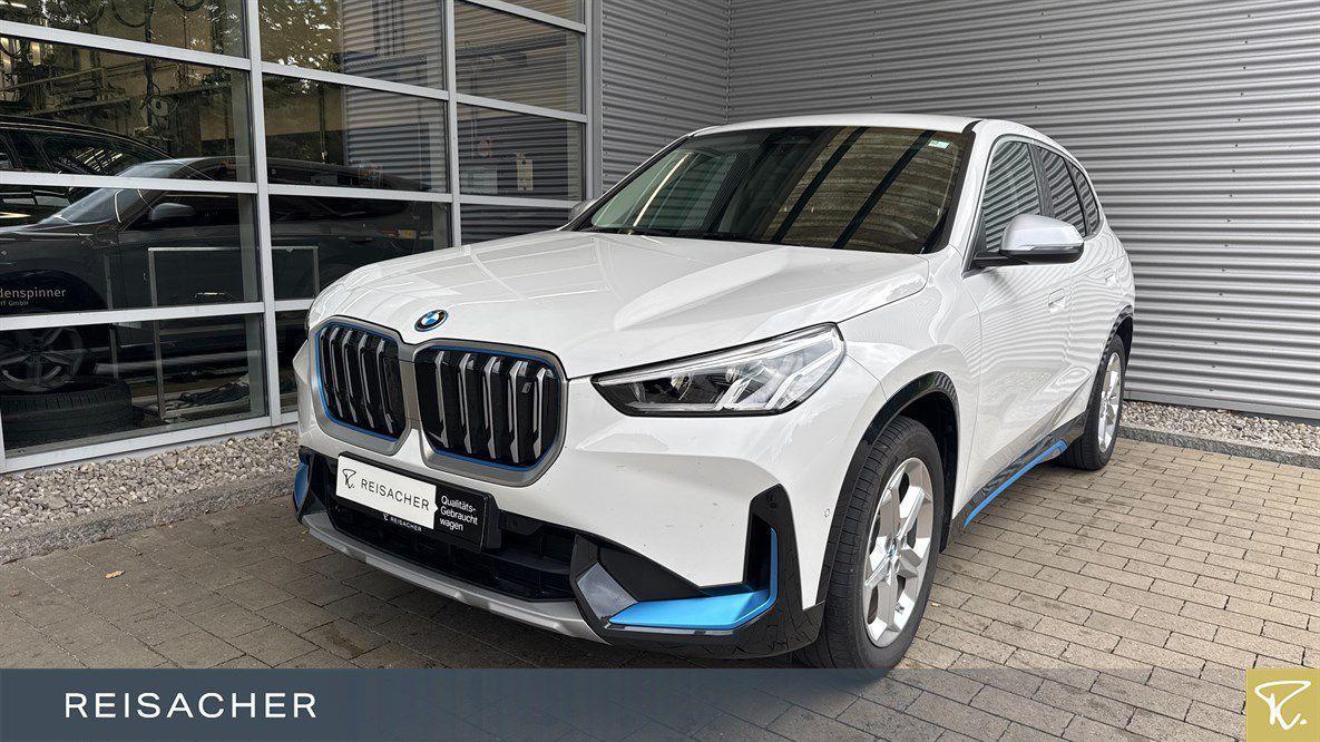 BMW iX1 xDrive30