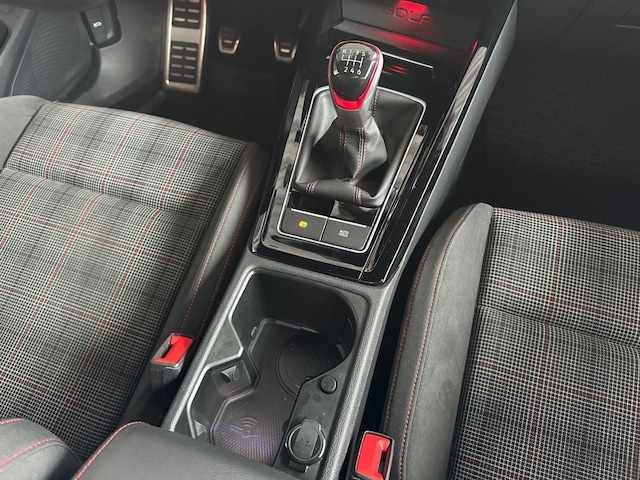 Volkswagen Golf 2.0 TSI GTI