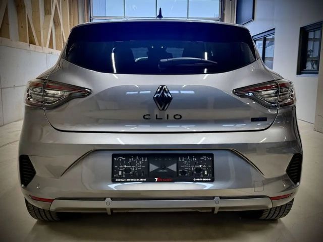 Renault Clio Alpine E-Tech Esprit