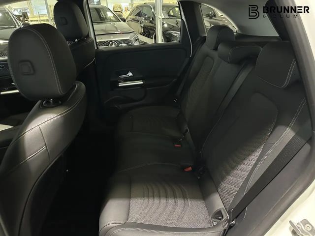 Mercedes-Benz B 180 Progressive