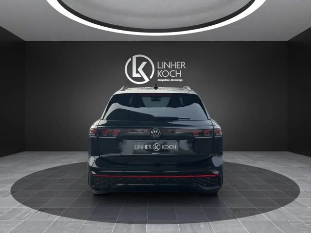 Volkswagen Tiguan 4Motion R-Line