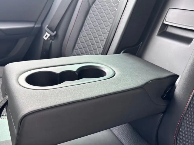 Seat Leon 1.5 eTSI DSG FR-lijn Sportstourer
