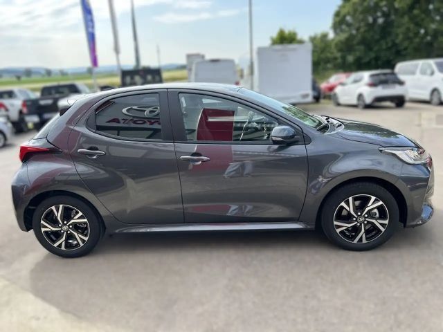Toyota Yaris Hatchback Hybride VVT-i