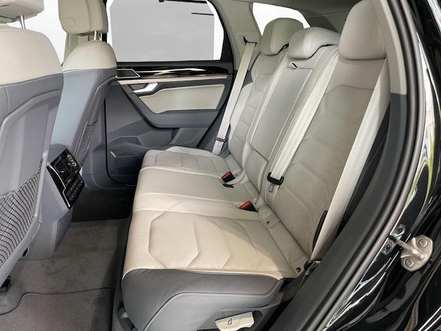 Volkswagen Touareg 4Motion IQ.Drive R-Line