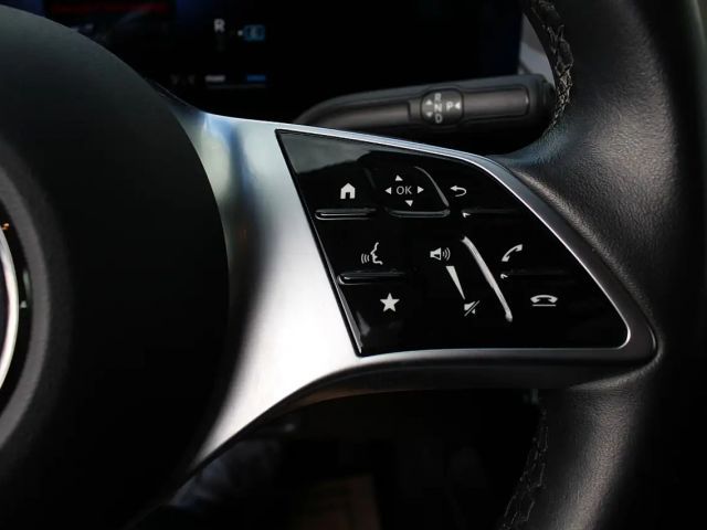 Mercedes-Benz B 180 Sedan