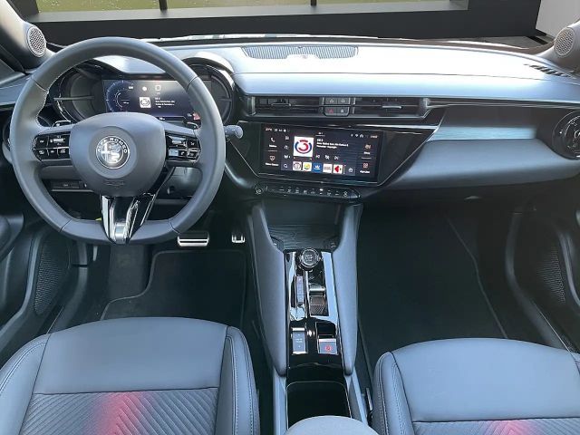 Alfa Romeo Junior Ibrida