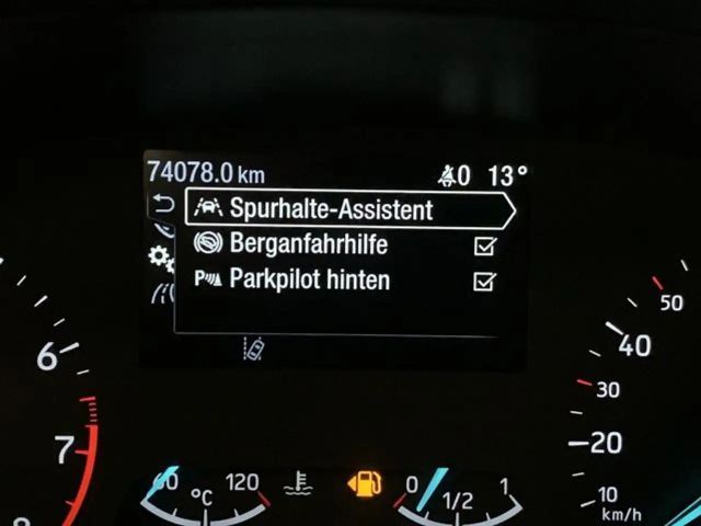 Ford Fiesta 1.1 SPURHALTE+KLIMA+DAB+ALLWETTER+PDC