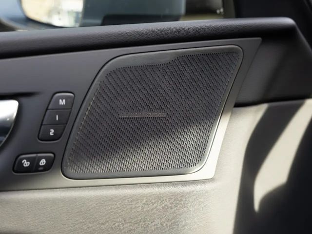 Volvo XC60 AWD Momentum